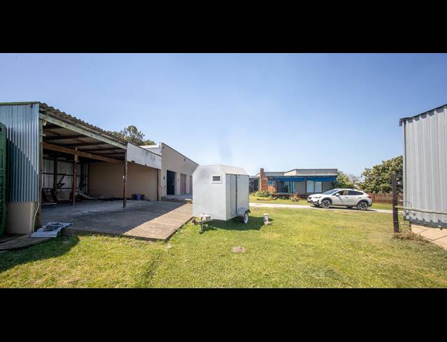 116,000M² FARM FOR SALE IN COVE ROCK